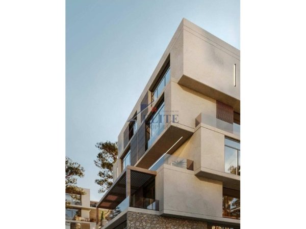 Gjiri Lalezit | Hamallaj, shitet apartament 3+1+Ballkon Kati 5, 159 m² 412.360 € (Porto Lalzi)