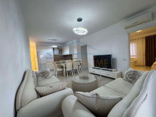 Tirane, shitet apartament 2+1 Kati 5, 88 m² 248.000 € (ZOGU I ZI)