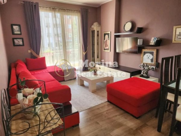 Tirane, jepet me qera apartament 2+1 Kati 2, 100 m² 600 € (Astir)
