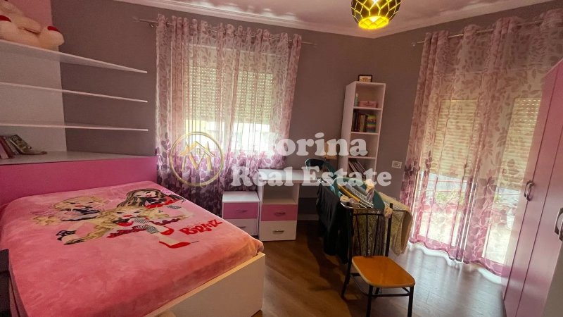 Tirane, jepet me qera apartament 2+1 Kati 3, 90 m² 400 € (Fresku)