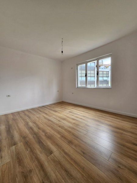 Tirane, shitet apartament 1+1 Kati 4, 46 m² 130.000 € (qender)
