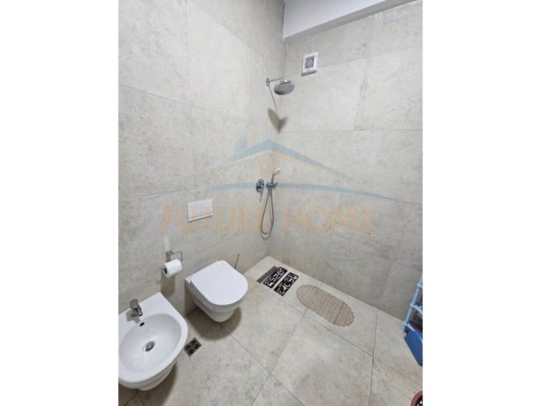 Tirane, shitet apartament 1+1+Aneks+Ballkon Kati 4, 73 m² 199.000 € (myslym shyri)