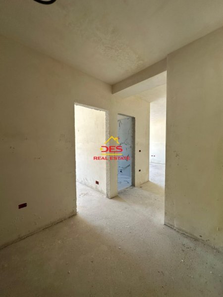 Vlore, shitet apartament 1+1+Ballkon Kati 9, 77 m² (Rruga Reshat Osmani)