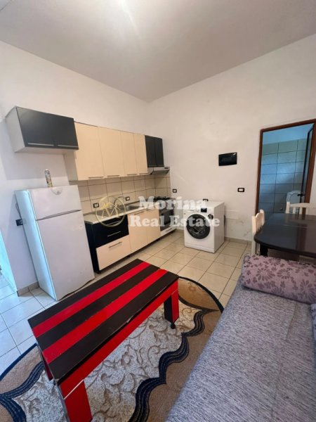 Tirane, jepet me qera shtepi 1+1 Kati 1, 50 m² 260 € (Siri Kodra)