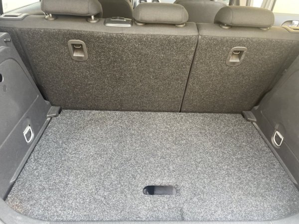 Tirane, shes makine Opel Benzin, gri metalizato manuale Kondicioner 66.500 km 4.200 €
