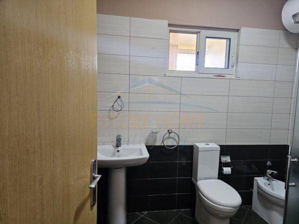 Tirane, shitet apartament duplex Dublex , 112 m² 160.000 €