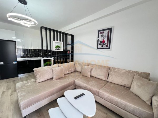 Plazh Iliria, shitet apartament 1+1 Kati 9, 70 m² 97.000 € (Durres)