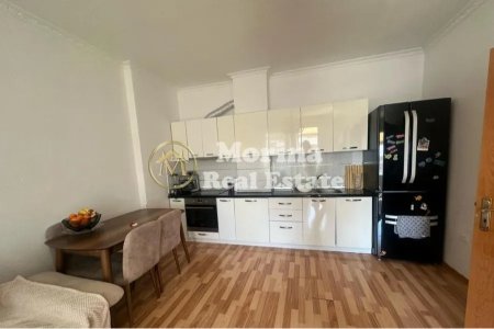 Tirane, jepet me qera apartament 2+1 Kati 8, 112 m² 450 € (Astir-Bar Artisti)