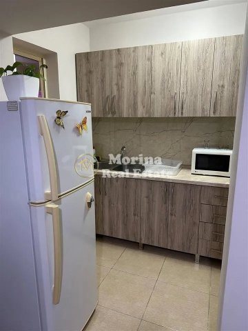 Tirane, jepet me qera apartament 2+1 Kati 2, 75 m² 600 € (Rruga e Durresit)