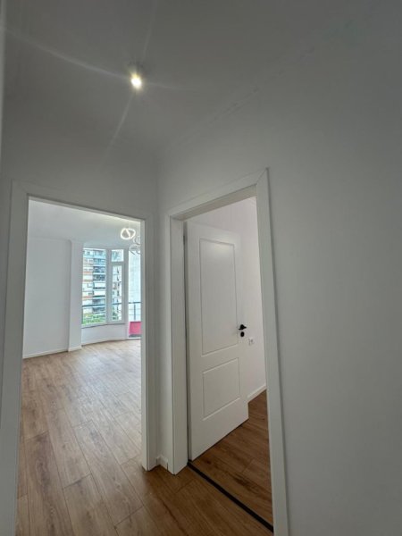 Tirane, shitet apartament 2+1+Ballkon Kati 4, 86 m² 133.000 € (Rruga Aleksandri)