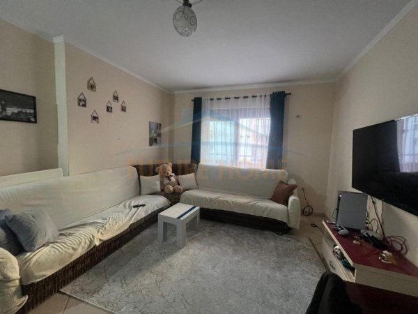 Tirane, shitet apartament 2+1 Kati 4, 94 m² 128.000 € (Unaza e Re, Tiranë)