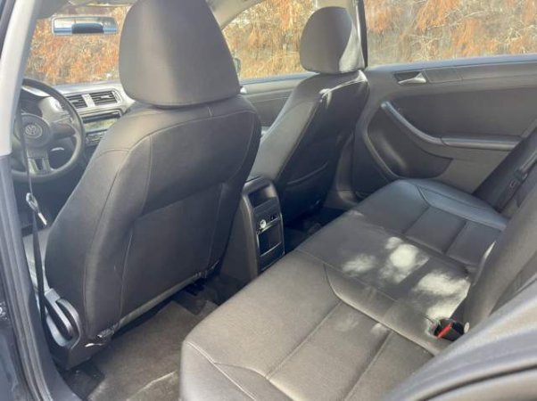 Durres, shes makine Volkswagen Jetta Viti 2012, 7.100 Euro