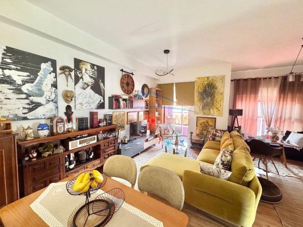 Tirane, shitet apartament 2+1 Kati 8, 82 m² 129.000 € (Mangalem, Ali Dem,Tiranë.)