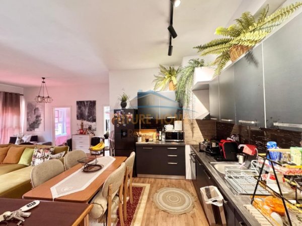 Tirane, shitet apartament 2+1 Kati 8, 82 m² 129.000 € (Mangalem, Ali Dem,Tiranë.)