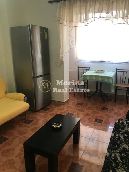 Tirane, jepet me qera apartament 1+1 Kati 5, 60 m² 400 € (Rruga Bardhyl- Bar Oslo)
