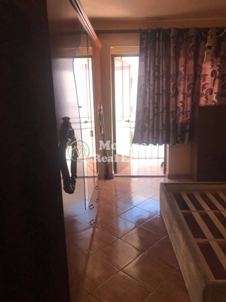 Tirane, jepet me qera apartament 1+1 Kati 5, 60 m² 400 € (Rruga Bardhyl- Bar Oslo)