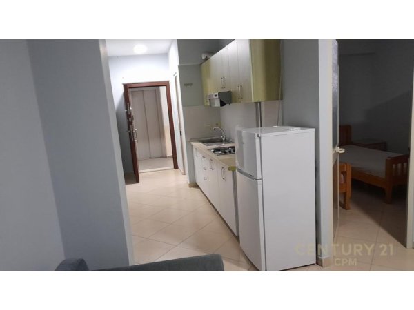Tirane, jepet me qera apartament 1+1 Kati 3, 60 m² 400 € (Rruga Mihal Grameno)