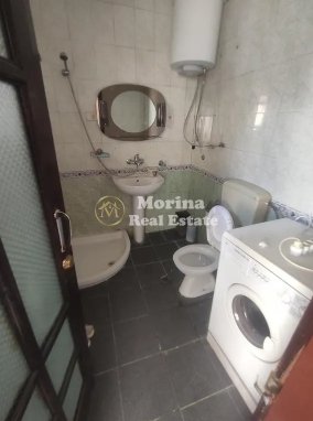 Tirane, jepet me qera shtepi 2+1 Kati 1, 120 m² 450 € (Stacioni i Trenit-Rruga Skender Kosturi)