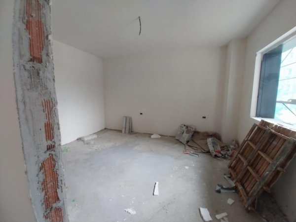 Tirane, shitet apartament 2+1 Kati 3, 105 m² 235.000 € (Corner Residence Arlis)