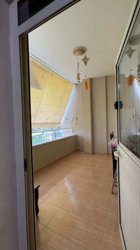 Tirane, jepet me qera apartament 2+1+Aneks+Ballkon Kati 1, 120 m² 600 € (5 Maj , Mbrapa Concord)