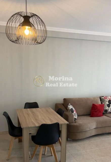Tirane, jepet me qera apartament 2+1 Kati 3, 110 m² 650 € (Komuna e Parisit)