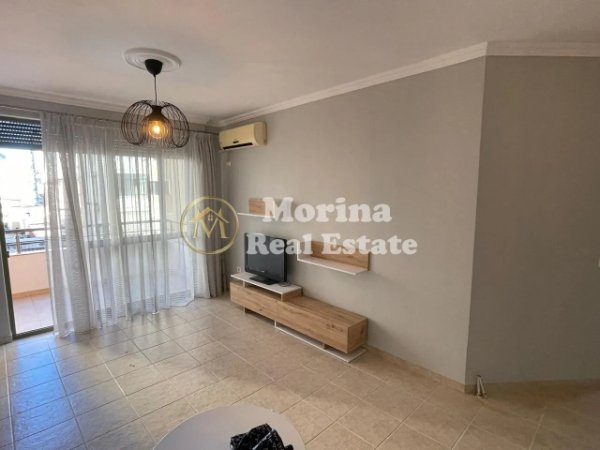 Tirane, jepet me qera apartament 2+1 Kati 3, 110 m² 650 € (Komuna e Parisit)