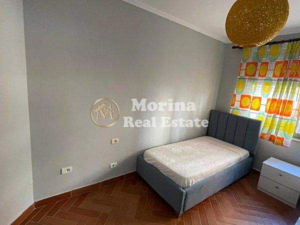 Tirane, jepet me qera apartament 2+1 Kati 3, 110 m² 650 € (Komuna e Parisit)