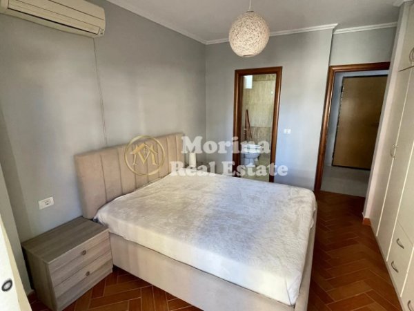 Tirane, jepet me qera apartament 2+1 Kati 3, 110 m² 650 € (Komuna e Parisit)
