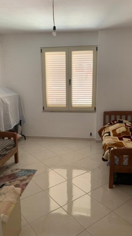Tirane, shitet apartament 1+1 Kati 3, 84 m² 120.000 € (Yzberisht)