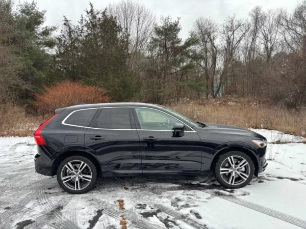 Tirane, shes makine Volvo XC60 viti 2018 Benzin, e zeze automatik Kondicioner 150.000 km 1 €