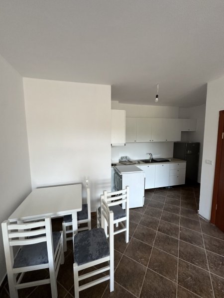 Tirane, jepet me qera apartament 2+1 Kati 3, 85 m² 350 € (Fresk , Stacioni i fundit i Porcelanit)