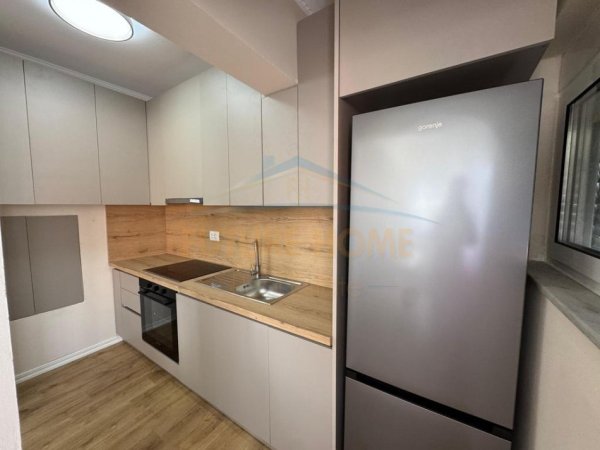 Rruga Portit, shitet apartament 2+1+Ballkon Kati 4, 89 m² 180.000 € (Durres)