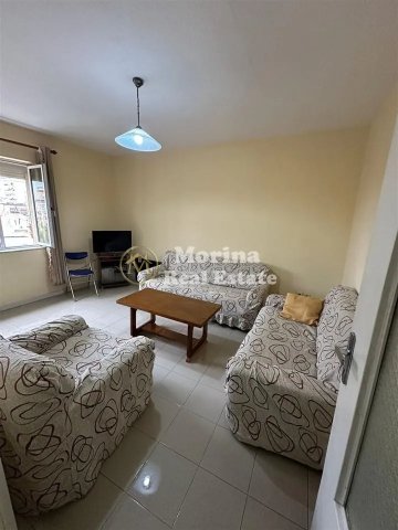 Tirane, jepet me qera apartament 2+1 Kati 4, 80 m² 500 € (Bulevardi Zogu i Pare)