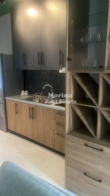 Tirane, jepet me qera apartament 1+1 Kati 2, 65 m² 500 € (Rrruga e Dibres-Spitali Amerikan 2)
