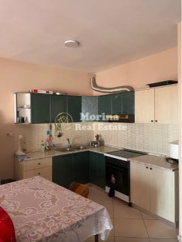 Tirane, jepet me qera apartament 2+1 Kati 6, 110 m² 500 € (Xhamlliku)