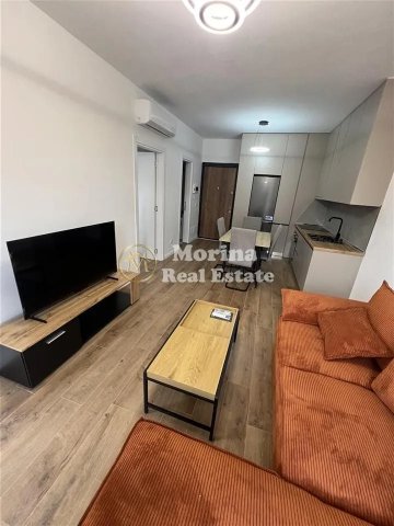 Tirane, jepet me qera apartament 1+1+Ballkon Kati 8, 65 m² 400 € (Univers City)