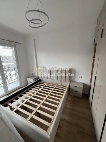 Tirane, jepet me qera apartament 1+1+Ballkon Kati 8, 65 m² 400 € (Univers City)