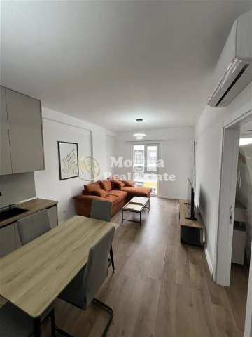 Tirane, jepet me qera apartament 1+1+Ballkon Kati 8, 65 m² 400 € (Univers City)