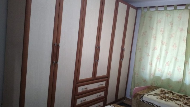 Tirane, jepet me qera apartament 2+1 Kati 1, 75 m² 350 € (Rruga Ferit Xhajko)