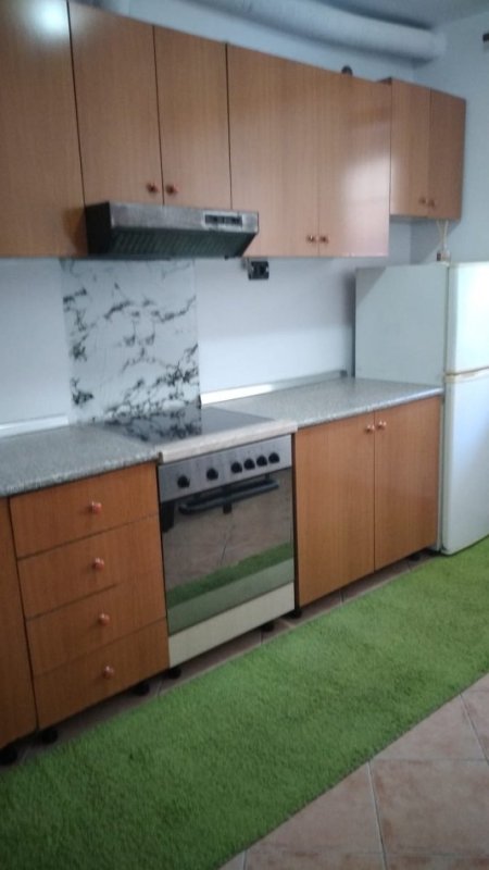 Tirane, jepet me qera apartament 2+1 Kati 1, 75 m² 350 € (Rruga Ferit Xhajko)