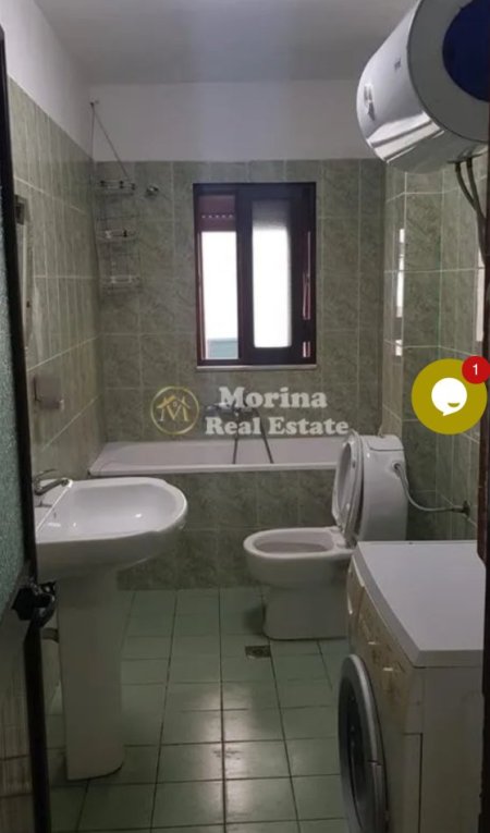 Tirane, jepet me qera apartament 2+1 Kati 4, 93 m² 600 € (Sheshi Wilson)