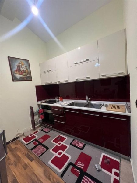 Tirane, jepet me qera 1+1 Kati 1, 60 m² 300 € (Shkoze , Rruga Shote Galica)