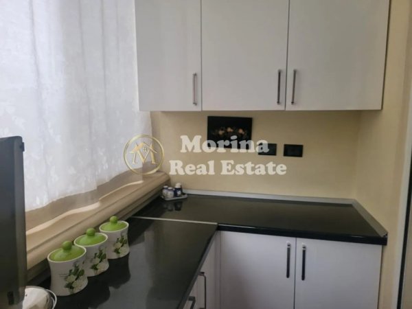 Tirane, jepet me qera apartament 2+1 Kati 3, 85 m² 600 € (Kristal Center)