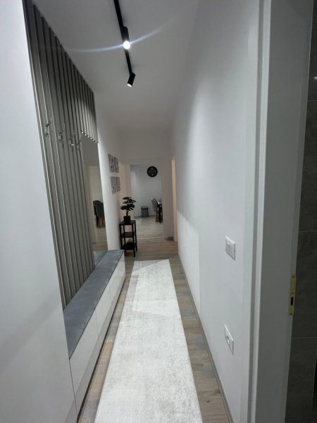 Tirane, shitet apartament 2+1 , 92 m² 200.000 € (Porcelan)