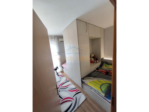 Shitet, Apartament 2+1, Rruga Ali Visha, Tiranë