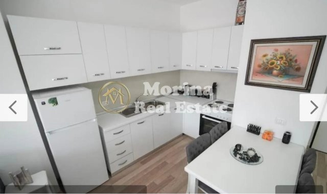 Tirane, jepet me qera apartament 1+1 Kati 2, 67 m² 750 € (Qender)