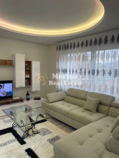Tirane, jepet me qera apartament 1+1+Ballkon Kati 9, 70 m² 900 € (Rruga e Kosovareve)