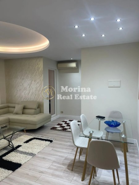 Tirane, jepet me qera apartament 1+1+Ballkon Kati 9, 70 m² 900 € (Rruga e Kosovareve)