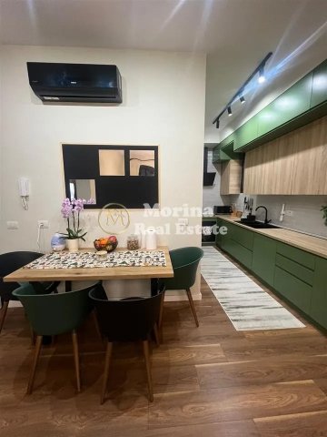 Tirane, jepet me qera apartament 2+1+Ballkon Kati 9, 97 m² 1.500 € (Rruga e Kosovareve)