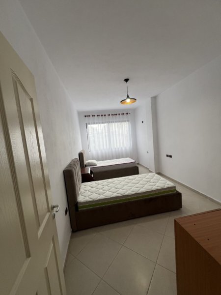 Tirane, jepet me qera apartament 2+1 Kati 2, 90 m² 500 € (Astir , Vila L)